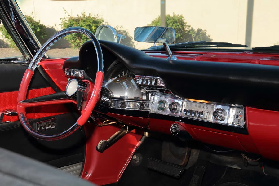 1960 Chrysler New Yorker - Image 26 of 31