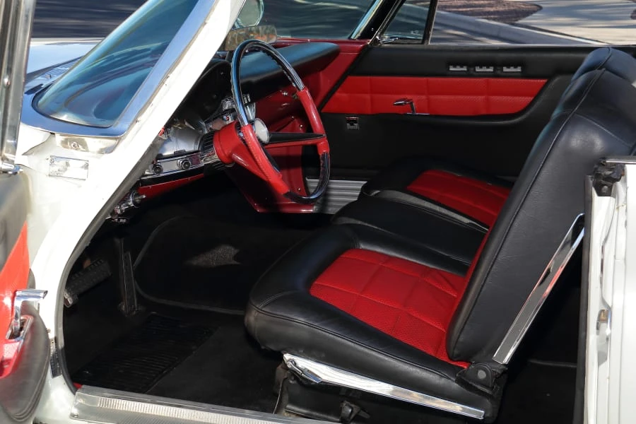 1960 Chrysler New Yorker - Image 23 of 31