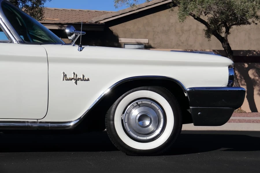 1960 Chrysler New Yorker - Image 13 of 31