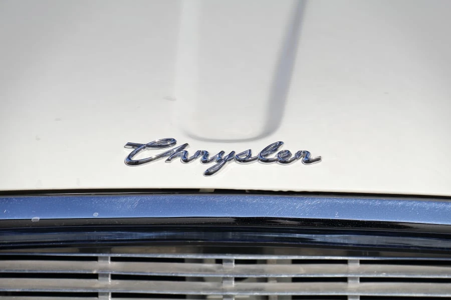 1960 Chrysler New Yorker - Image 14 of 31