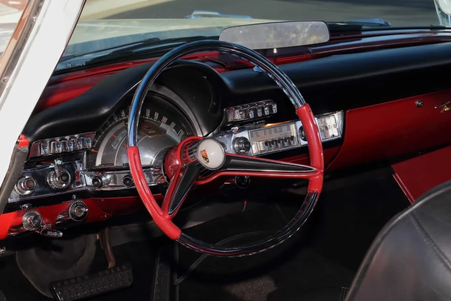 1960 Chrysler New Yorker - Image 20 of 31