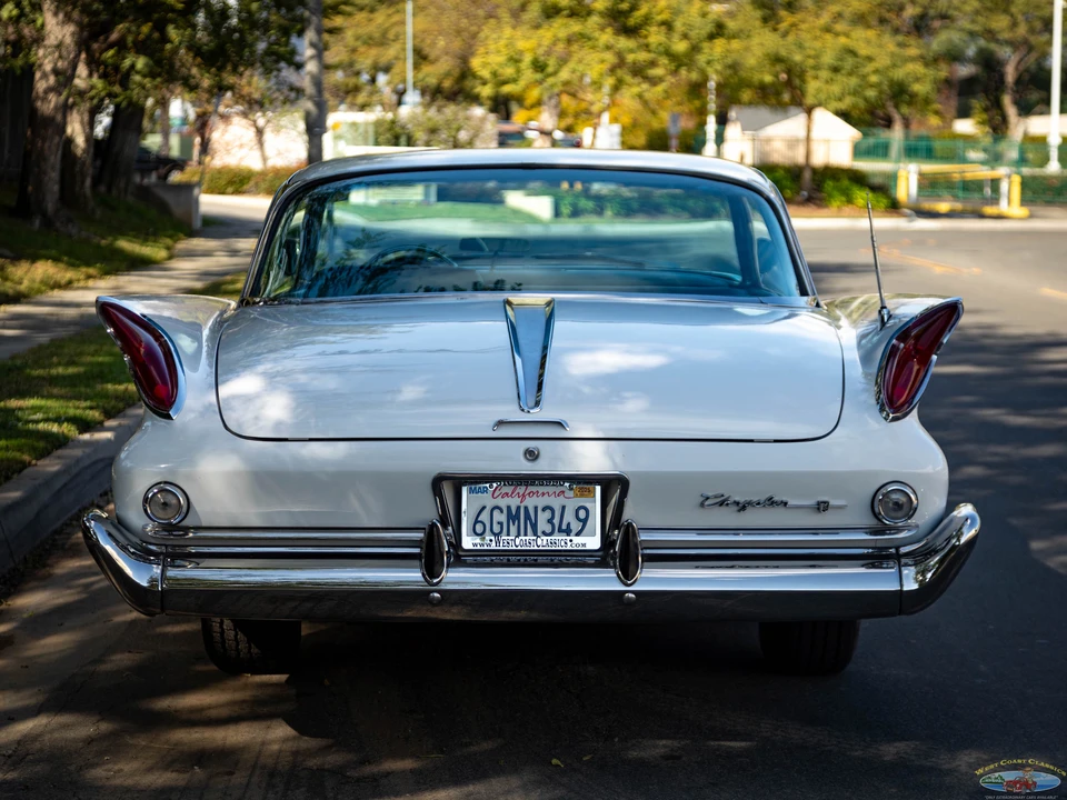 1960 Chrysler New Yorker - Image 7 of 31