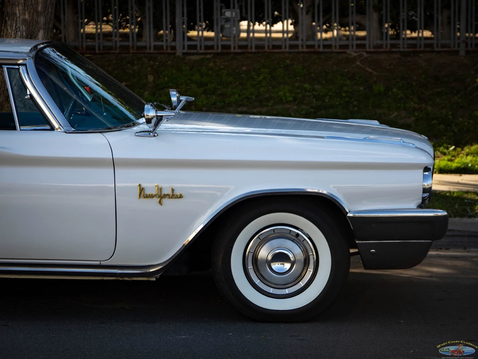 1960 Chrysler New Yorker - Image 27 of 31