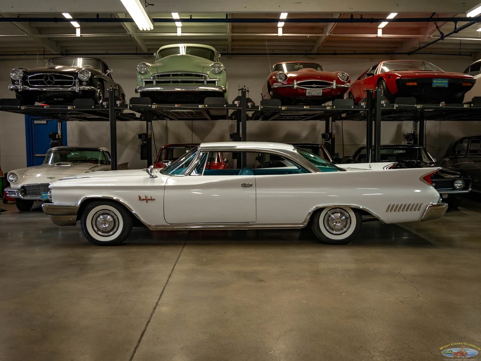 1960 Chrysler New Yorker - Image 17 of 31