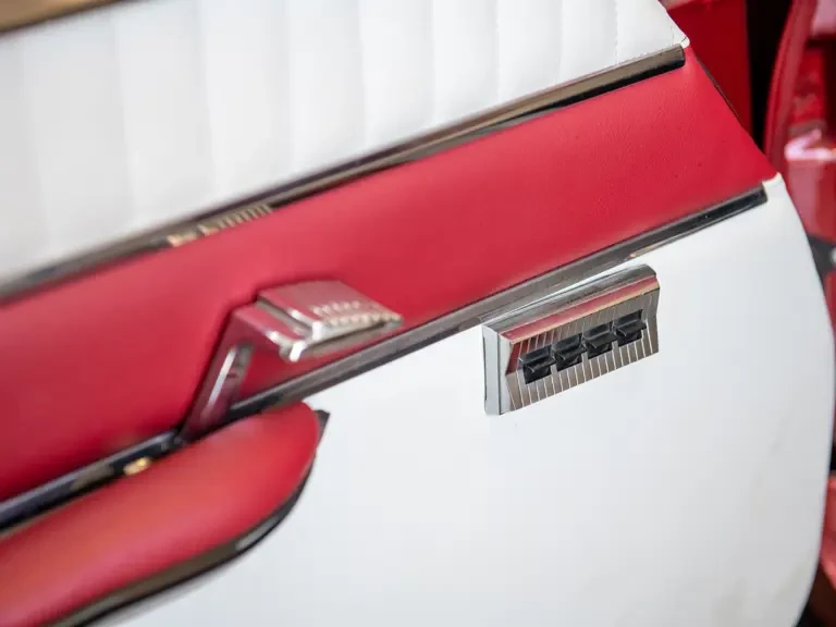 1960 Chrysler Windsor - Image 14 of 31