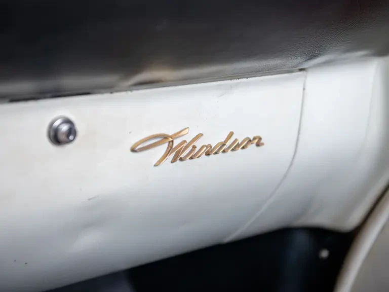 1960 Chrysler Windsor - Image 9 of 31