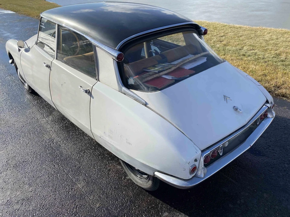 1960 Citroen DS19 - Image 15 of 31