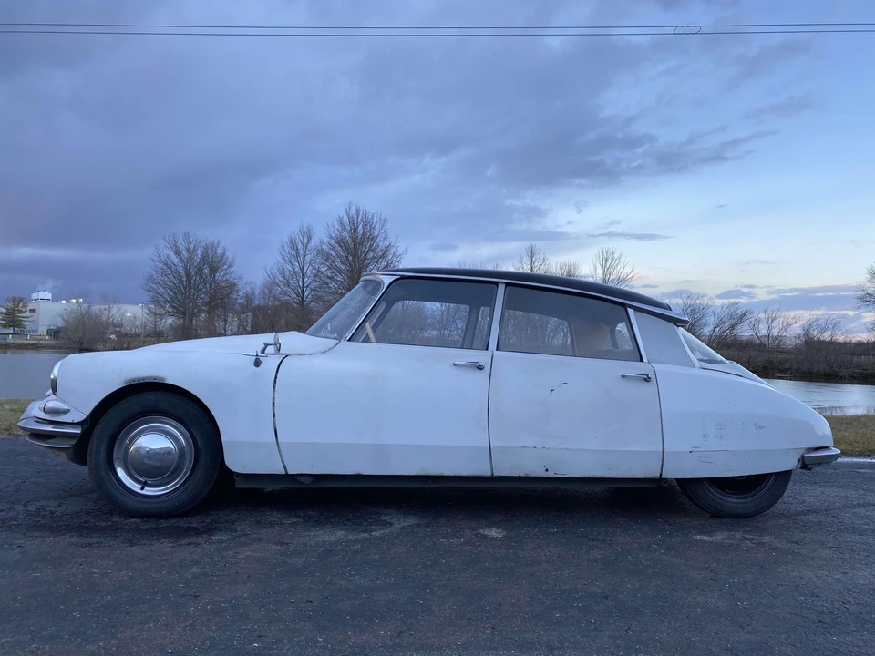 1960 Citroen DS19 - Image 13 of 31