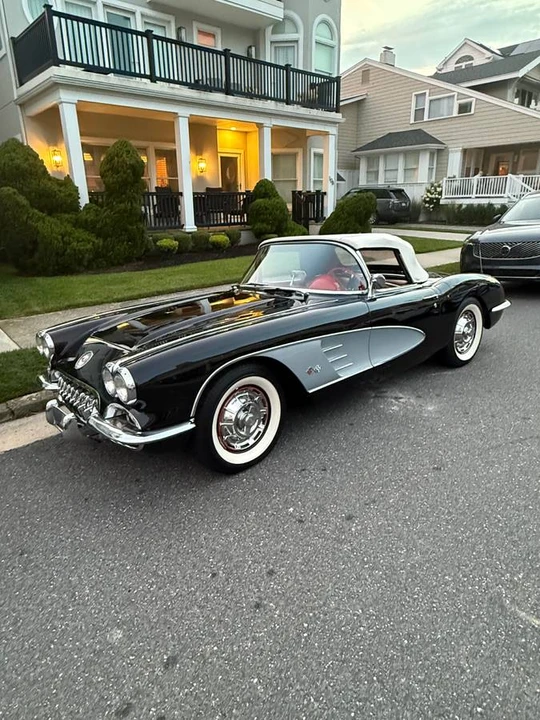 1960 Chevrolet Corvette C1 - Image 2 of 13