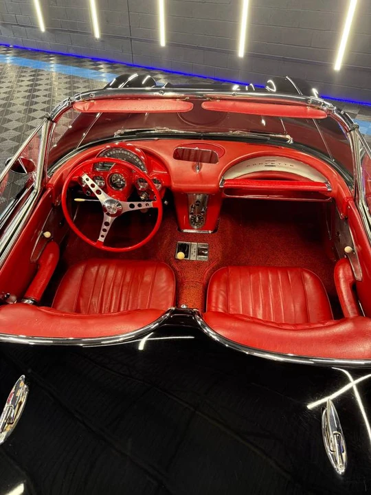 1960 Chevrolet Corvette C1 - Image 11 of 13