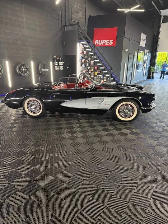 1960 Chevrolet Corvette C1 - Image 8 of 13