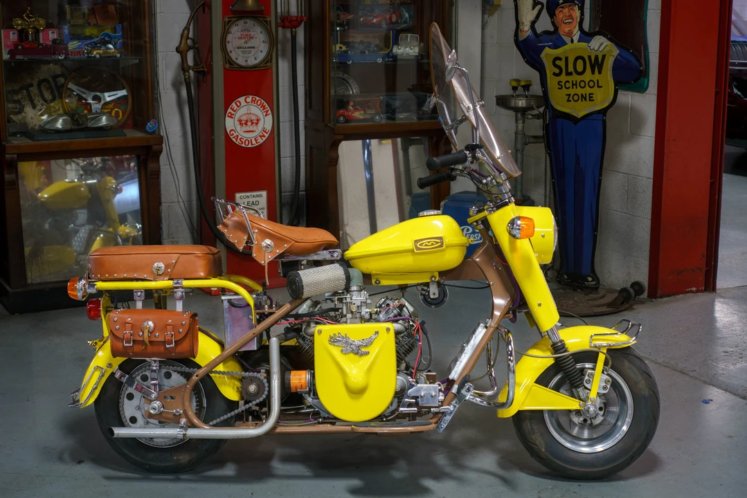 1960 Cushman Eagle - Image 3 of 31