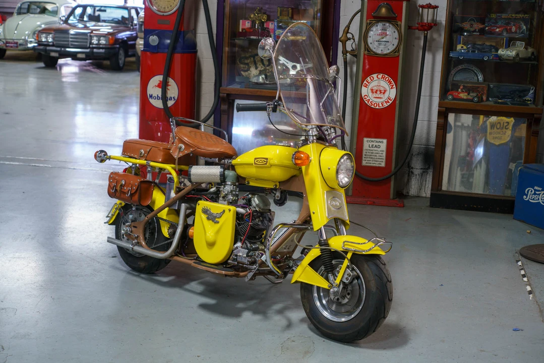 1960 Cushman Eagle - Image 2 of 31