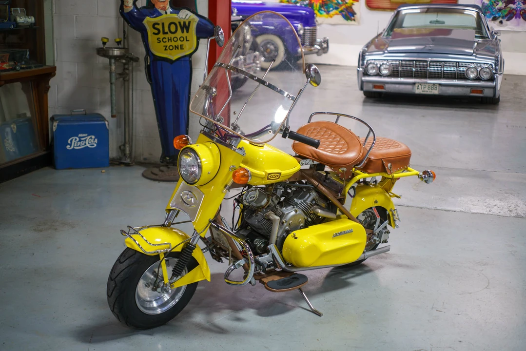 1960 Cushman Eagle - Image 10 of 31