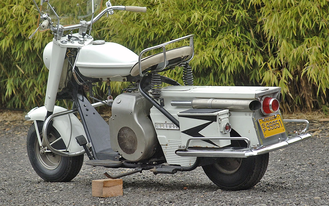 1960 Cushman Eagle - Image 13 of 31