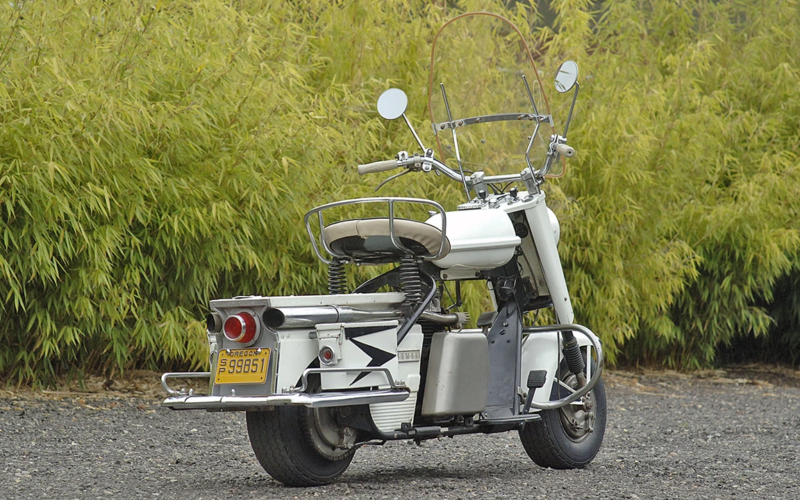 1960 Cushman Eagle - Image 2 of 31