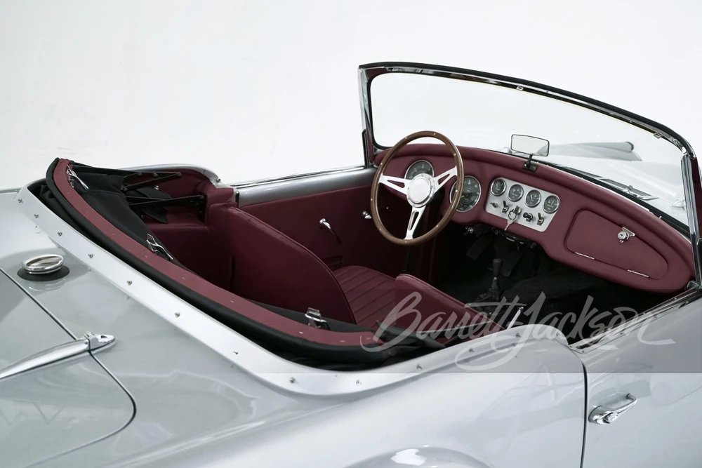 1960 Daimler SP250 - Image 17 of 31