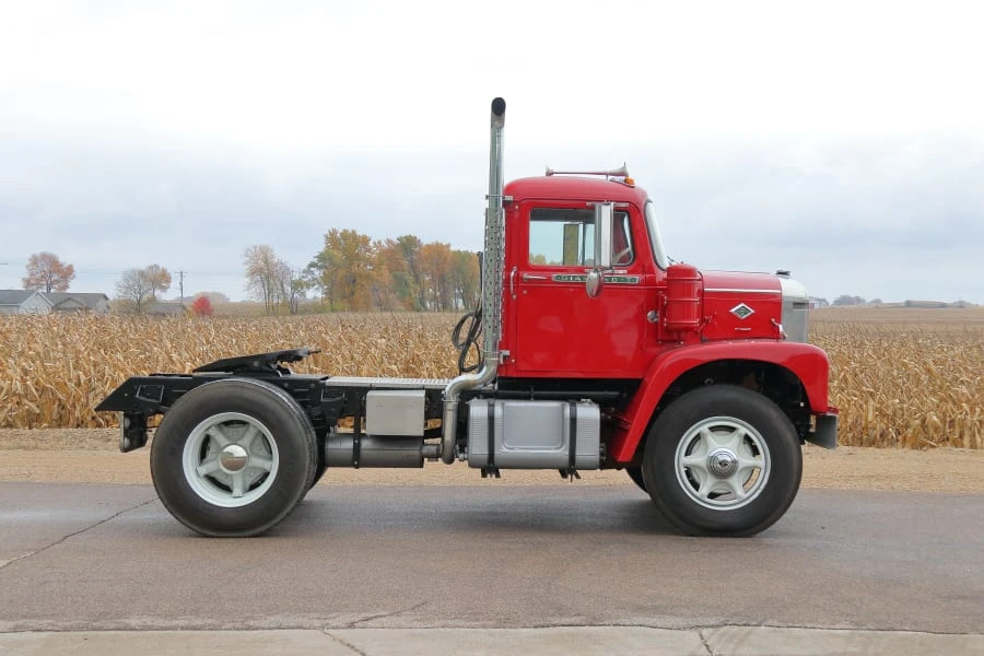 1960 Diamond T - Image 18 of 30