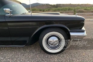 1960 Ford Thunderbird 2nd Gen - Image 25 of 31