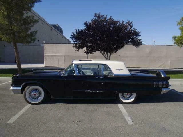 1960 Ford Thunderbird 2nd Gen - Image 4 of 4