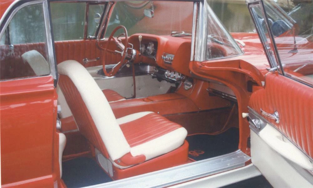 1960 Ford Thunderbird 2nd Gen - Image 5 of 7