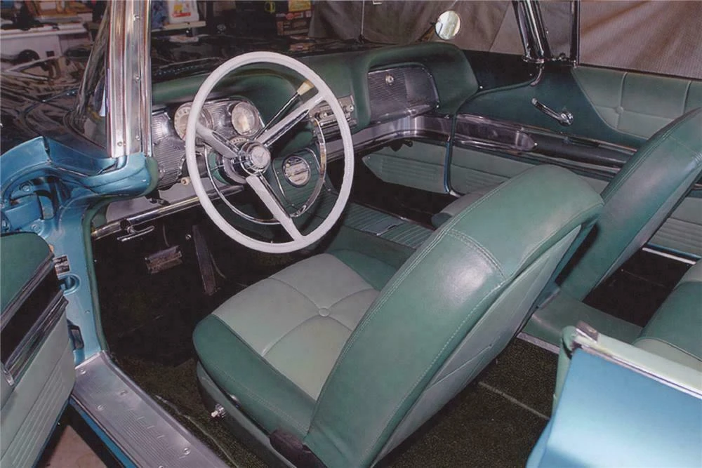 1960 Ford Thunderbird 2nd Gen - Image 3 of 4