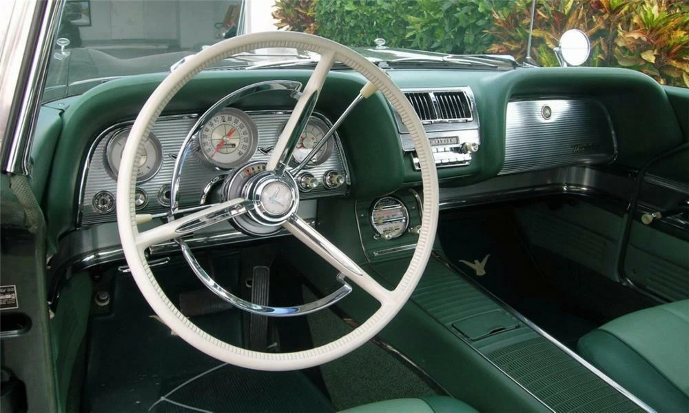 1960 Ford Thunderbird 2nd Gen - Image 5 of 8