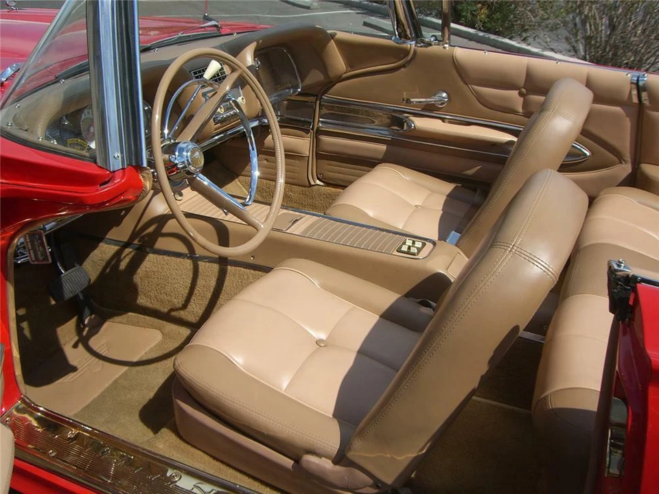 1960 Ford Thunderbird 2nd Gen - Image 4 of 5