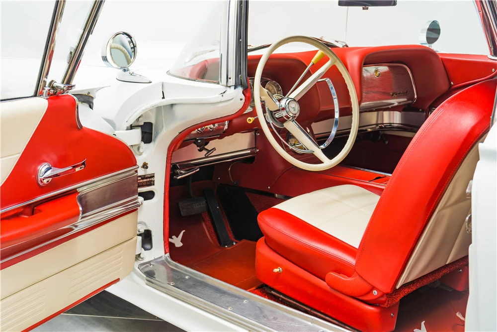 1960 Ford Thunderbird 2nd Gen - Image 4 of 9