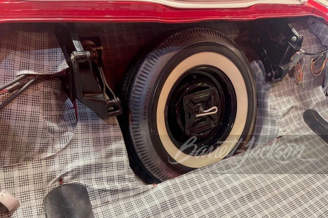 1960 Ford Thunderbird 2nd Gen - Image 21 of 30