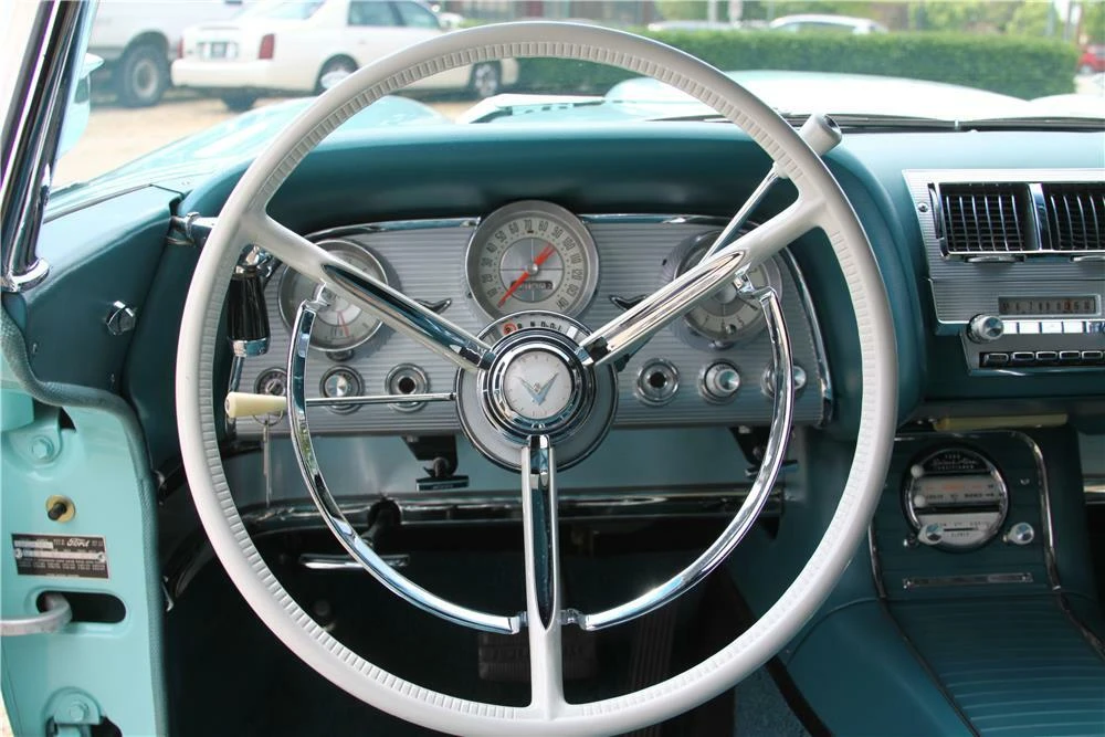 1960 Ford Thunderbird 2nd Gen - Image 4 of 6