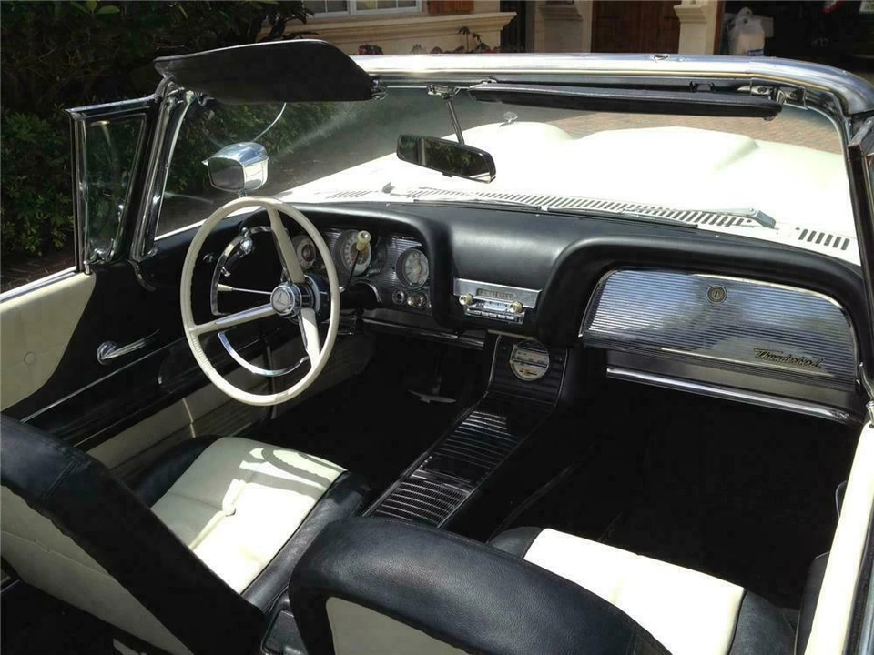 1960 Ford Thunderbird 2nd Gen - Image 4 of 5