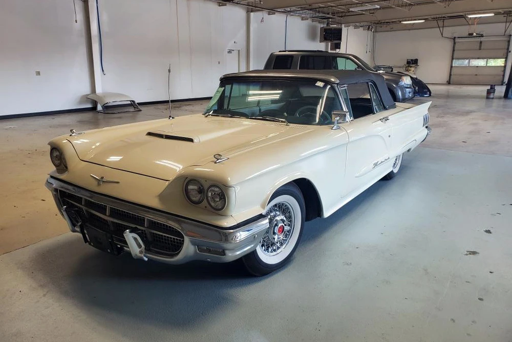 1960 Ford Thunderbird 2nd Gen - Image 2 of 6