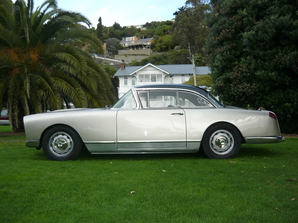 1960 Facel Vega HK500 - Image 3 of 4