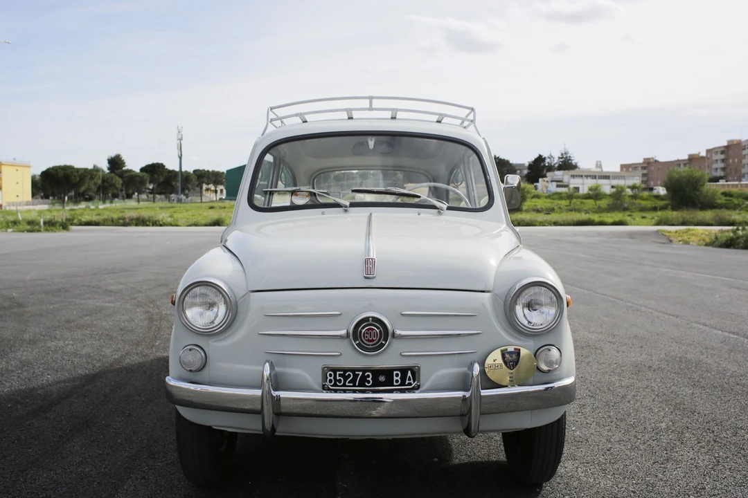 1960 Fiat 600D - Image 2 of 30