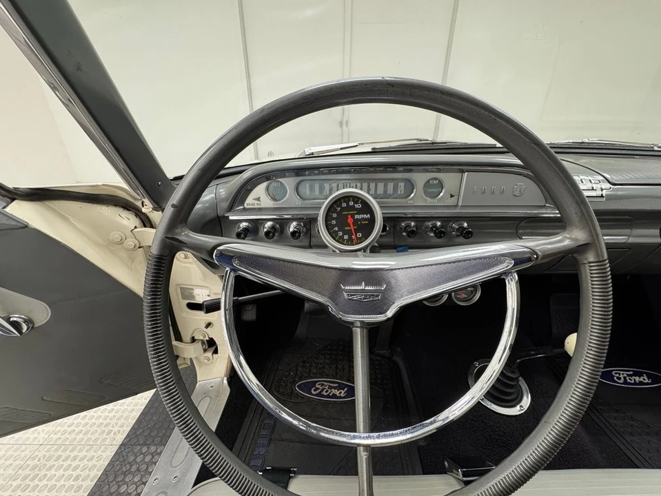 1960 Ford Fairlane 3rd Gen - Image 19 of 31