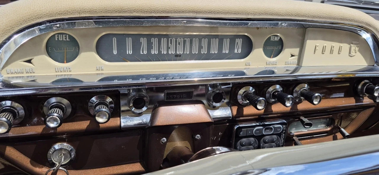 1960 Ford Fairlane 3rd Gen - Image 30 of 31