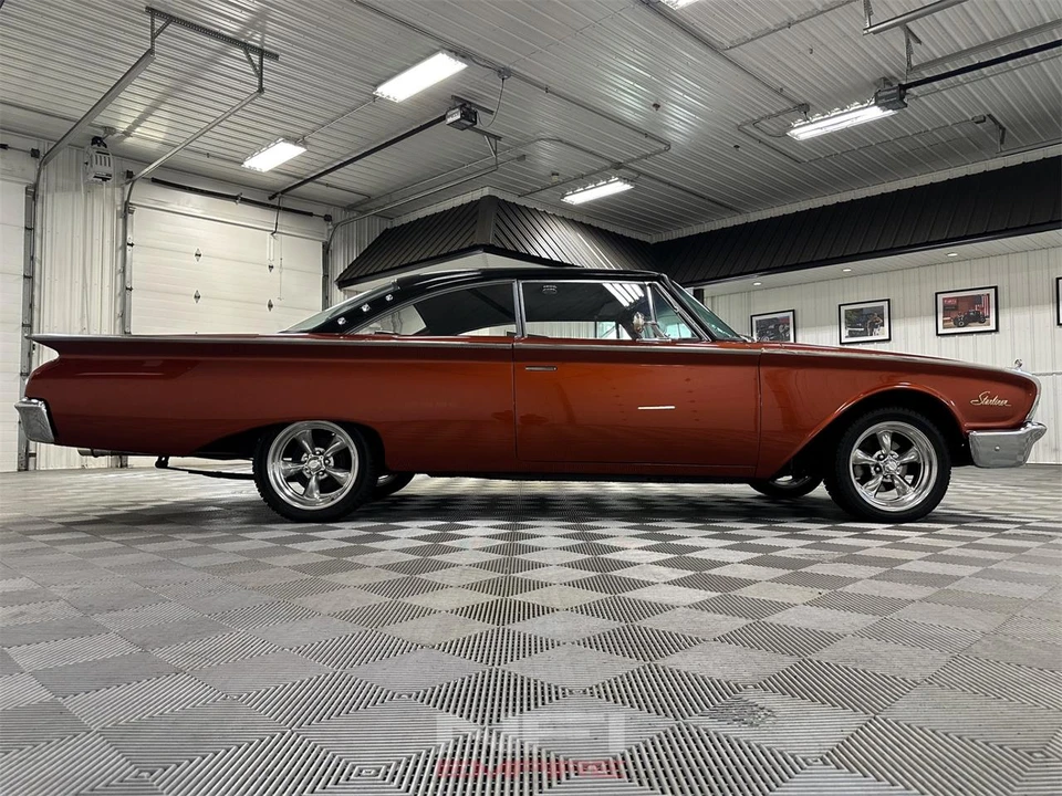 1960 Ford Galaxie 1st Gen - Image 17 of 31