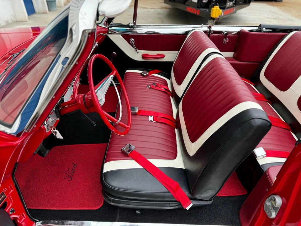 1960 Ford Galaxie 1st Gen - Image 28 of 31