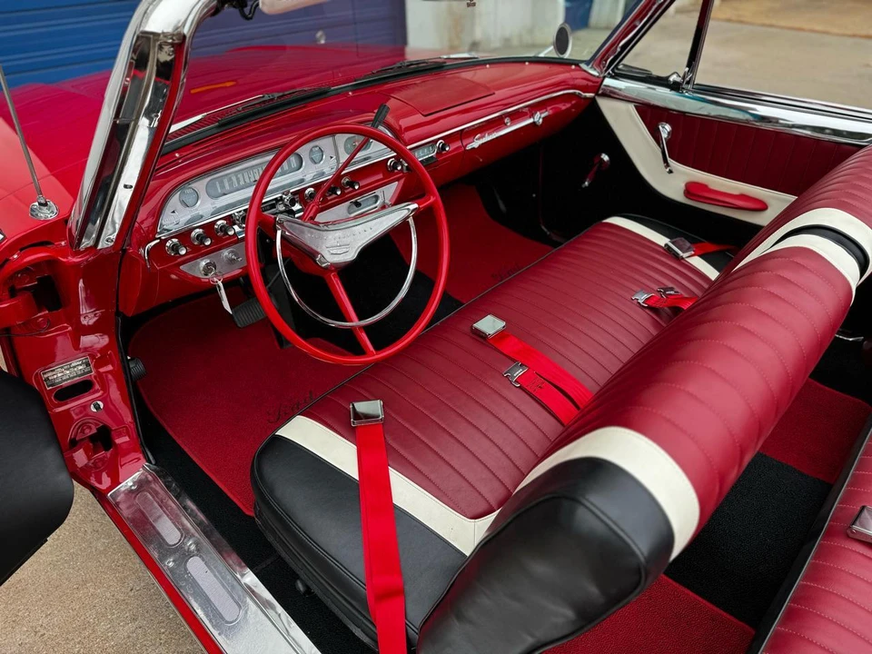 1960 Ford Galaxie 1st Gen - Image 24 of 31