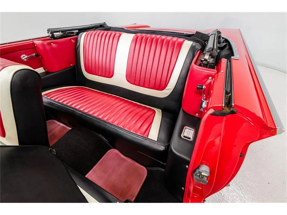 1960 Ford Galaxie 1st Gen - Image 13 of 31
