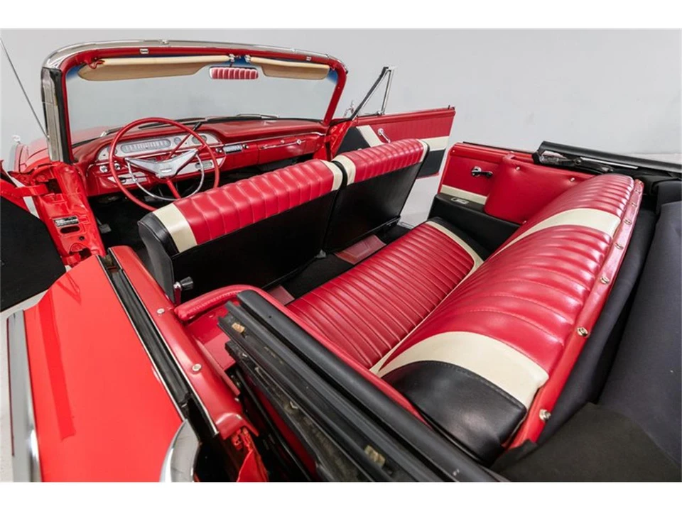 1960 Ford Galaxie 1st Gen - Image 21 of 31