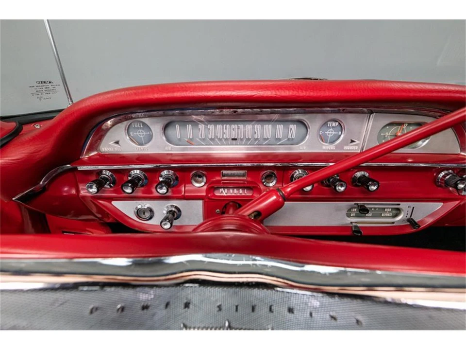 1960 Ford Galaxie 1st Gen - Image 16 of 31