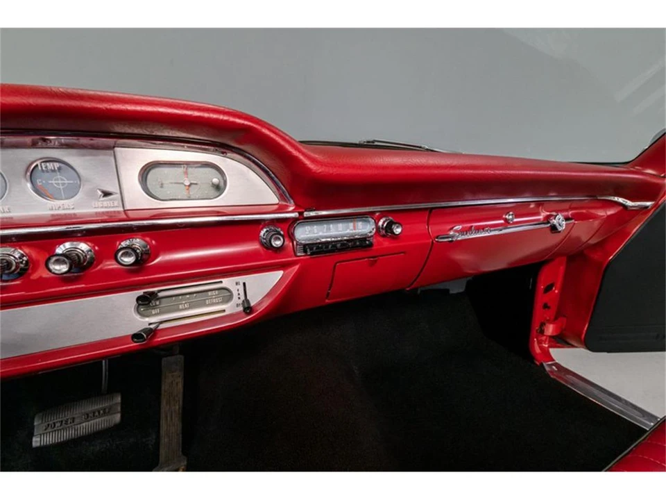 1960 Ford Galaxie 1st Gen - Image 18 of 31