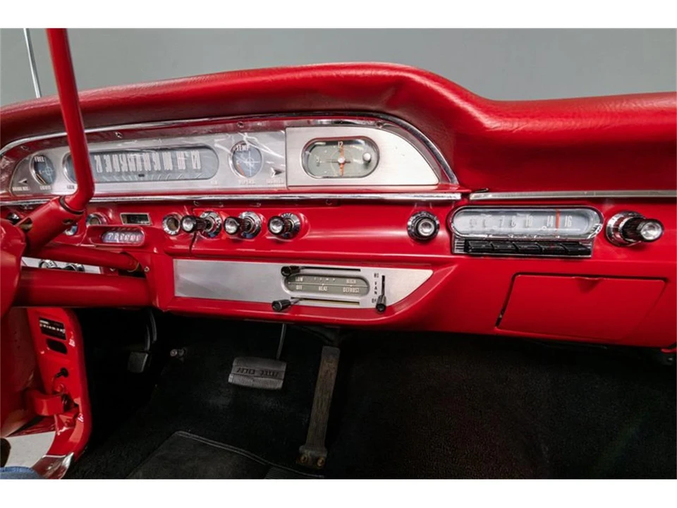 1960 Ford Galaxie 1st Gen - Image 20 of 31