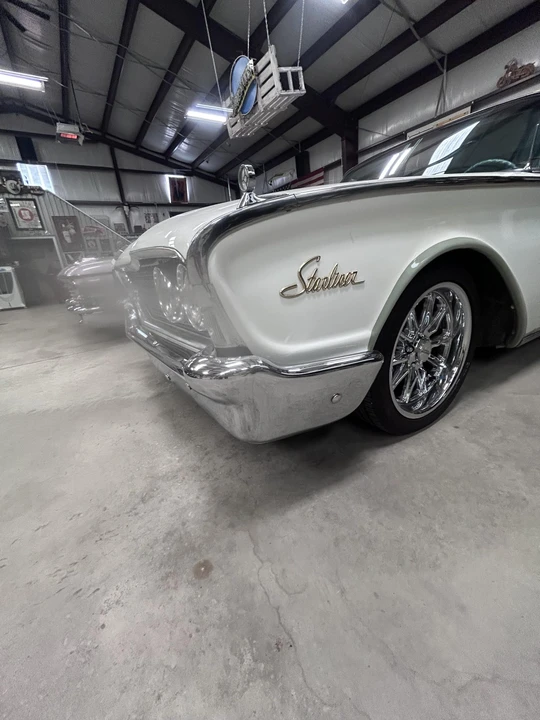 1960 Ford Galaxie 1st Gen - Image 24 of 31