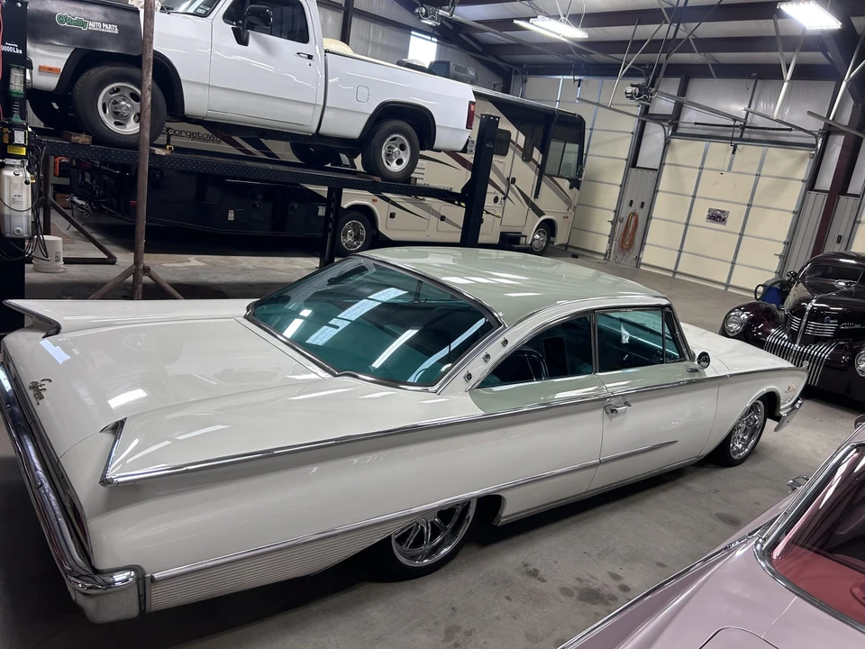 1960 Ford Galaxie 1st Gen - Image 8 of 31