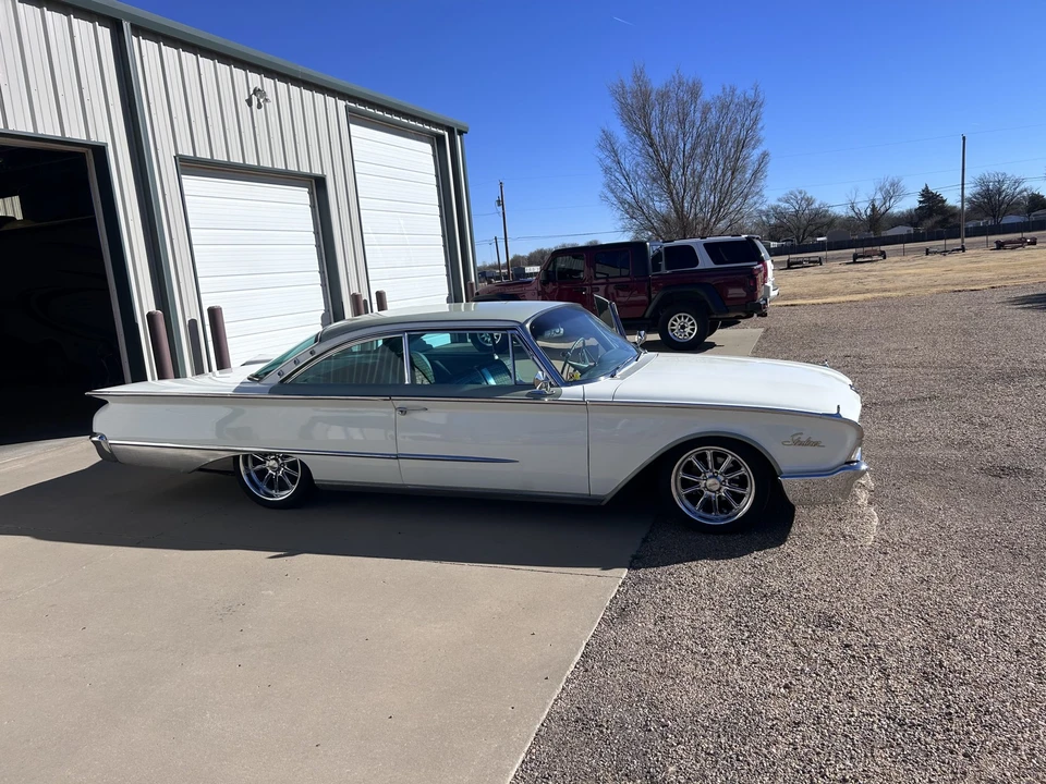 1960 Ford Galaxie 1st Gen - Image 10 of 31