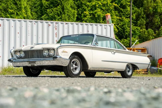 1960 Ford Galaxie Starliner Club Victoria