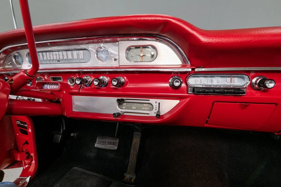 1960 Ford Galaxie 1st Gen - Image 21 of 31